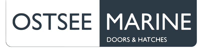 Logo Schriftzug Ostsee Marine in dunkelblau und weiß